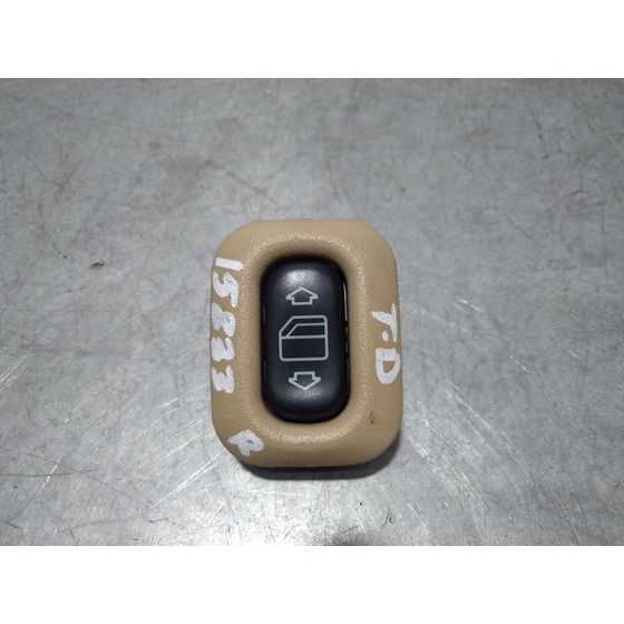 Mando Elevalunas Trasero Derecho para Mercedes-Benz Clase C (W202) Berlina