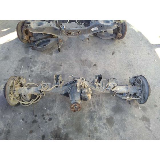 Puente Trasero para Toyota Land Cruiser (J15)