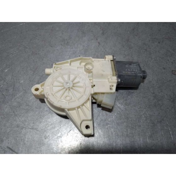 Motor Elevalunas Delantero Izquierdo para Mercedes-Benz Clase Gla (W156)