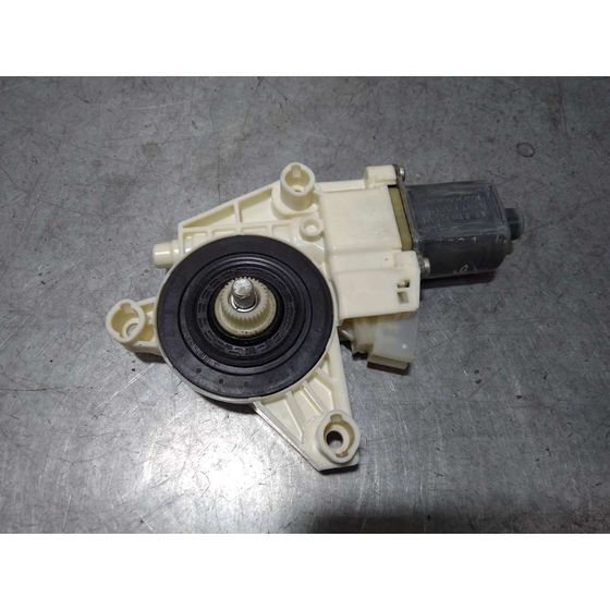 Motor Elevalunas Delantero Derecho para Mercedes-Benz Clase B (W246)