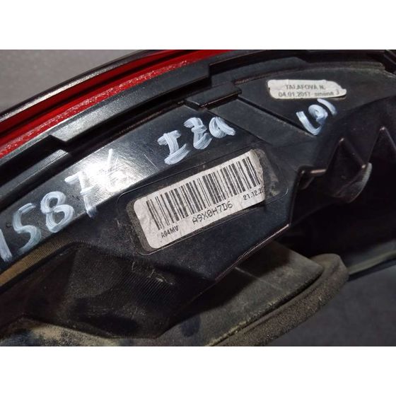 Piloto Trasero Izquierdo para Peugeot 2008 (--.2013->)