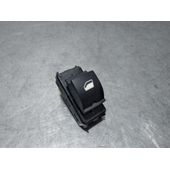 Mando Elevalunas Delantero Derecho para Peugeot 208 (P2)