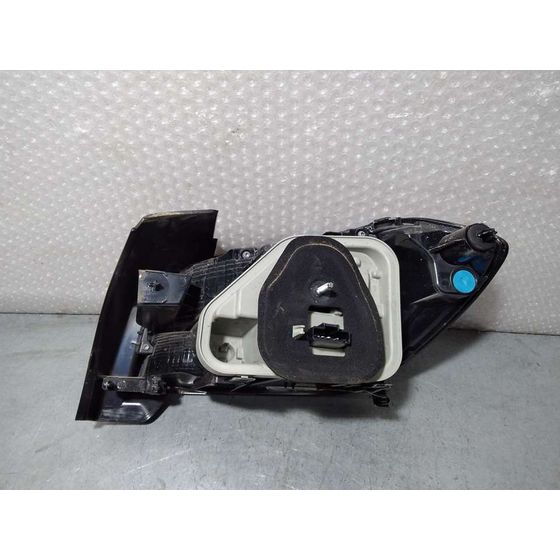 Piloto Trasero Izquierdo para Peugeot 208 (P2)