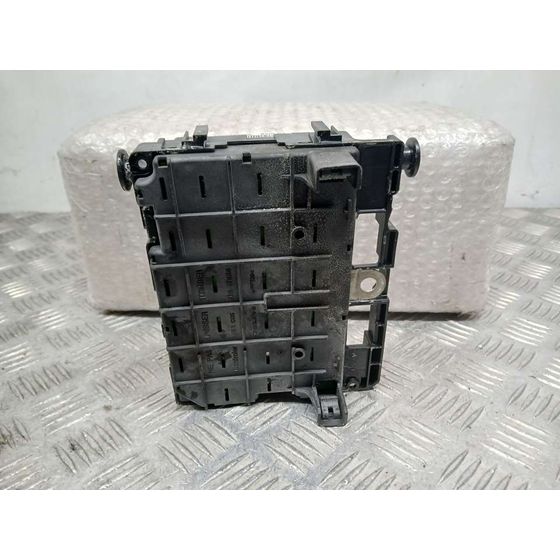 Caja Reles / Fusibles para Peugeot 406 Coupe (S1/S2)