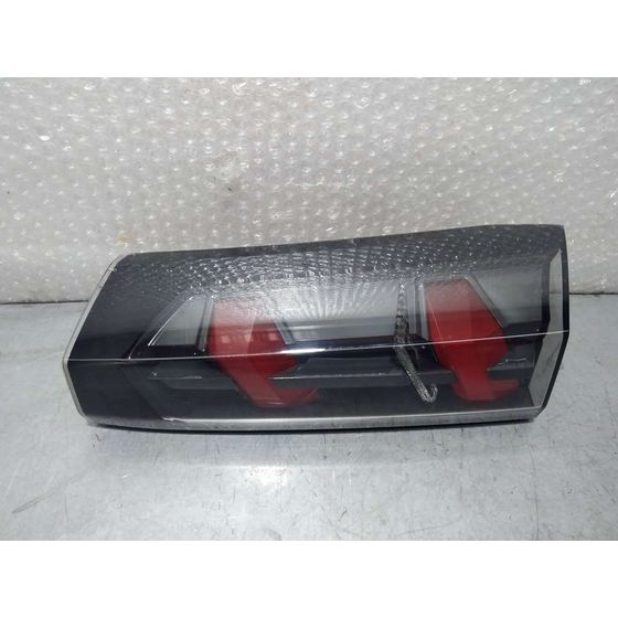Piloto Trasero Derecho para Peugeot 2008 (P1)