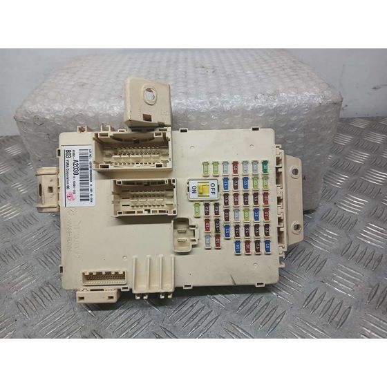 Caja Reles / Fusibles para Kia Cee'd