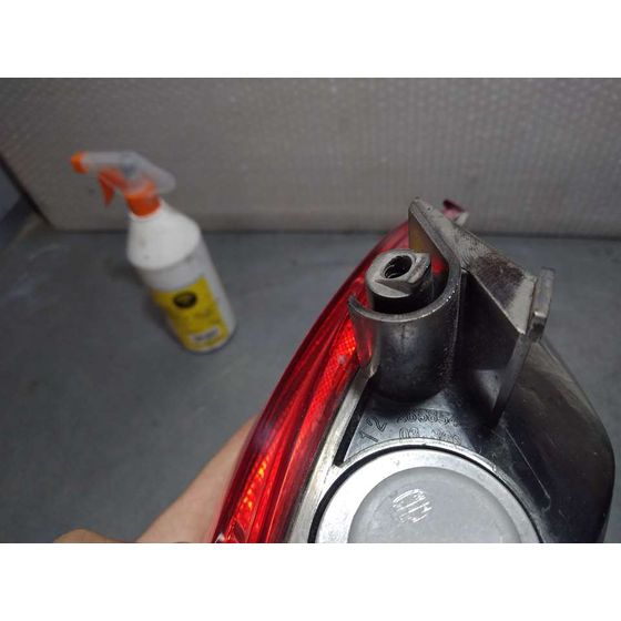 Piloto Trasero Derecho Paragolpes para Dacia Sandero