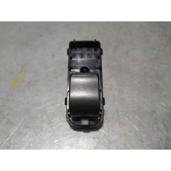 Mando Elevalunas Delantero Derecho para Mazda 2 Lim. ()