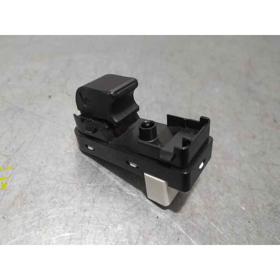 Mando Elevalunas Delantero Derecho para Mazda 2 Lim. ()
