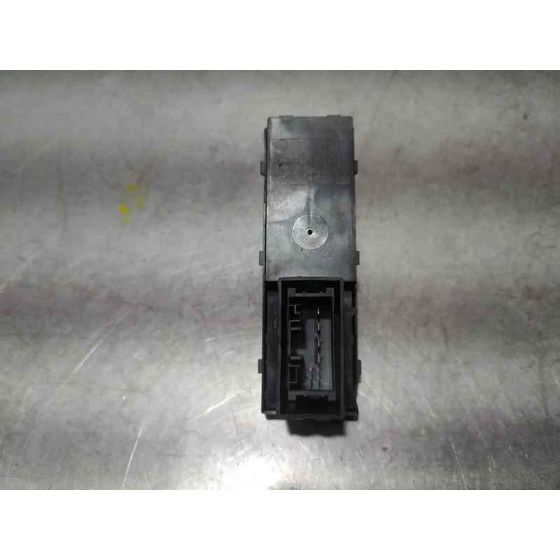 Mando Elevalunas Trasero Izquierdo para Fiat Tipo Ii (357) Berlina