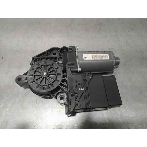 Motor Elevalunas Trasero Derecho para Volkswagen Golf Plus (5M1)
