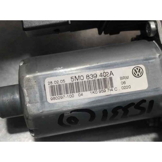 Motor Elevalunas Trasero Derecho para Volkswagen Golf Plus (5M1)