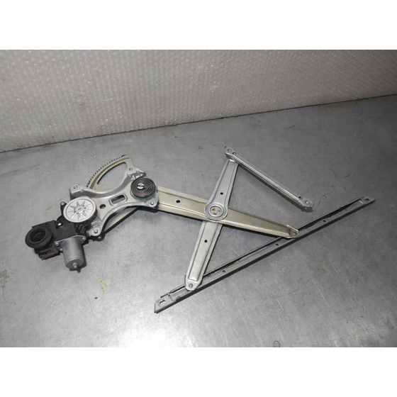 Elevalunas Delantero Izquierdo para Toyota Land Cruiser (J15)