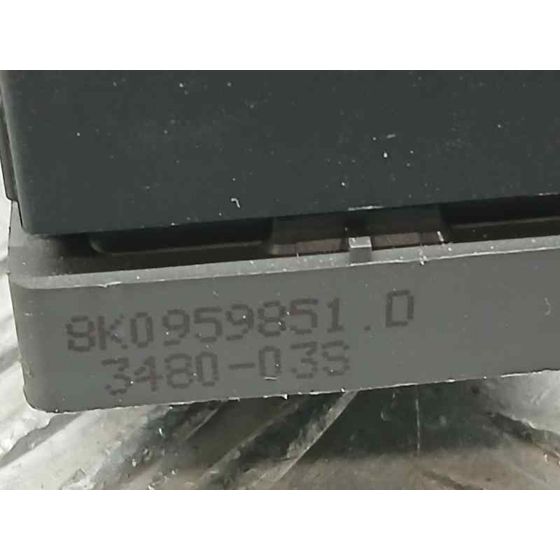 Mando Elevalunas Delantero Izquierdo para Audi A4 Ber. (B8)