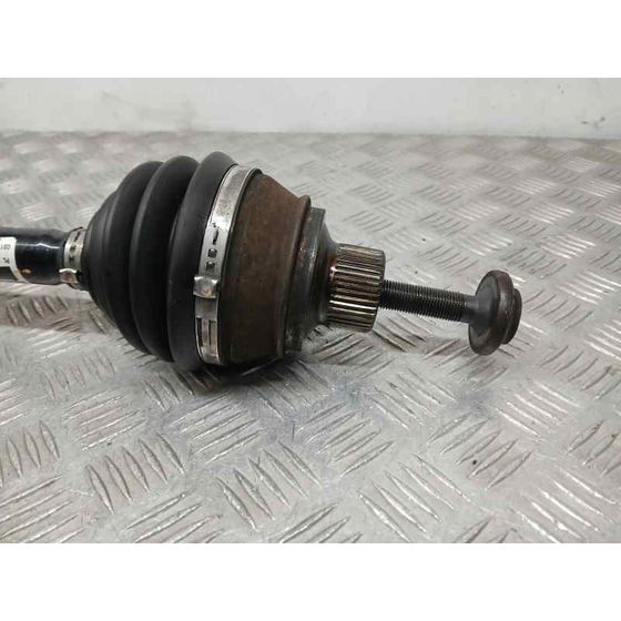 Transmision Delantera Derecha para Audi A4 Ber. (B8)
