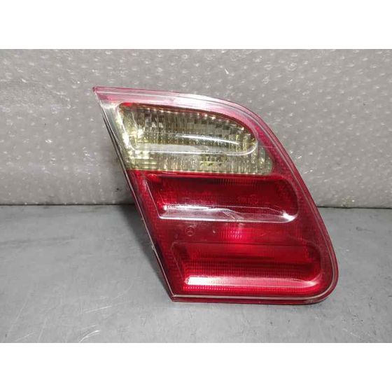 Piloto Trasero Izquierdo para Mercedes-Benz Clase E (W210) Berlina Diesel