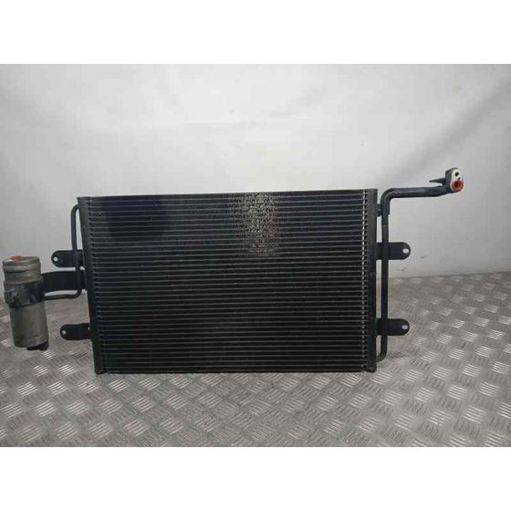 Condensador / Radiador Aire Acondicionado para Skoda Octavia Berlina (1U2)