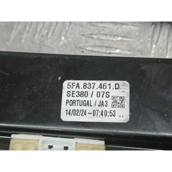 Elevalunas Delantero Izquierdo para Cupra Leon (5F16)