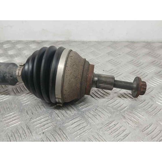 Transmision Delantera Derecha para Volkswagen Caddy Ocio