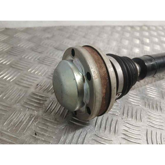Transmision Delantera Derecha para Volkswagen Caddy Ocio