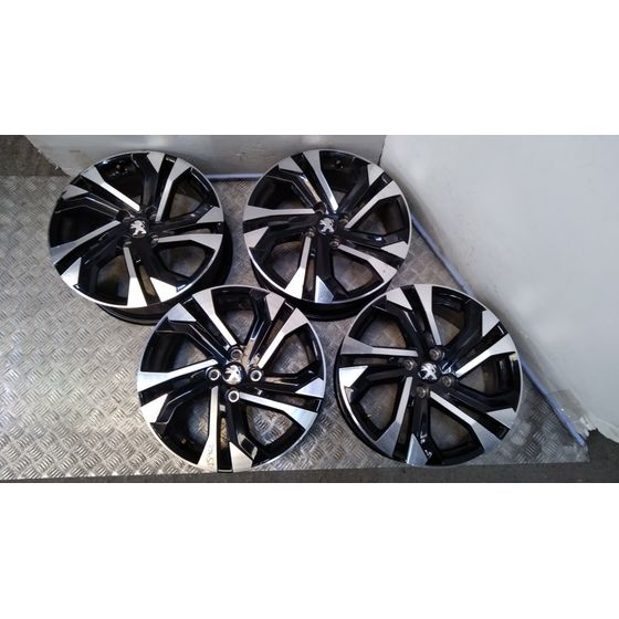 Juego Llantas para Peugeot 2008 (P1)