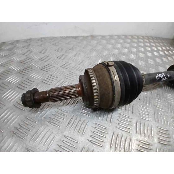 Transmision Delantera Izquierda para Toyota Corolla (E12)