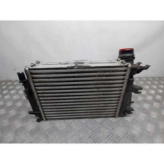 Intercooler para Nissan Qashqai (J12)