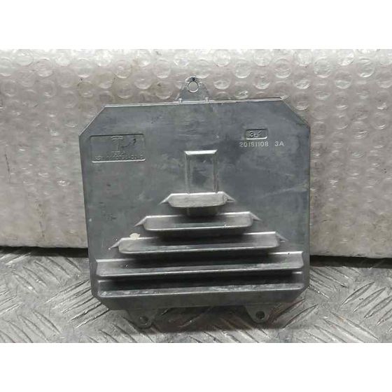 Centralita Faro para Tesla Model 3