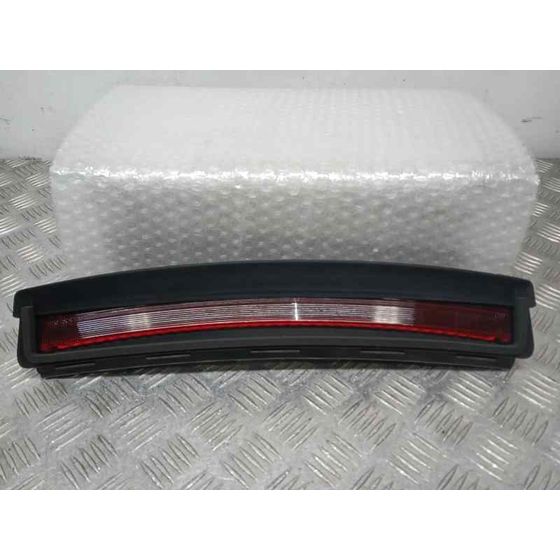 Luz Central De Freno para Tesla Model 3