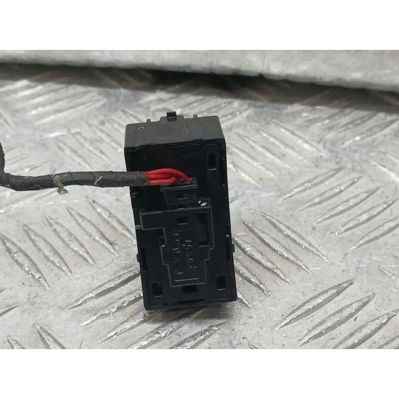 Mando Elevalunas Trasero Derecho para Tesla Model 3