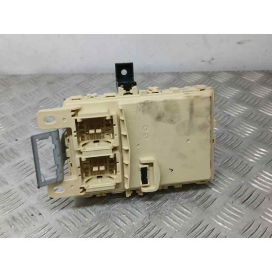 Caja Reles / Fusibles para Kia Stonic (Ybcuv)