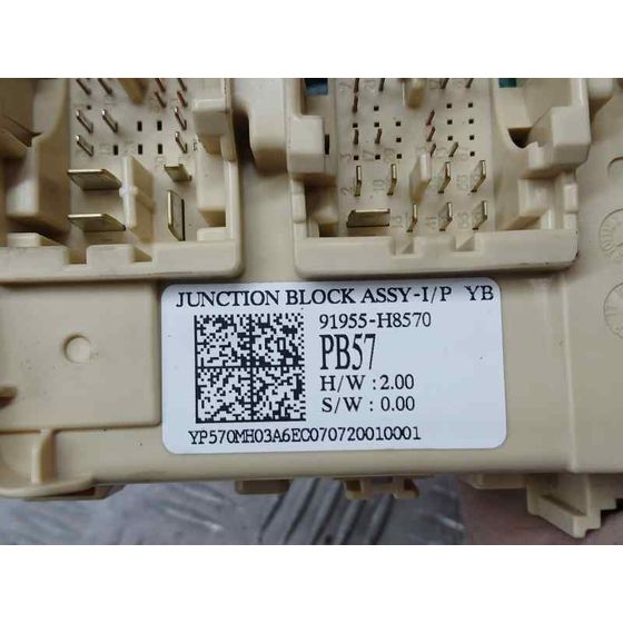 Caja Reles / Fusibles para Kia Stonic (Ybcuv)