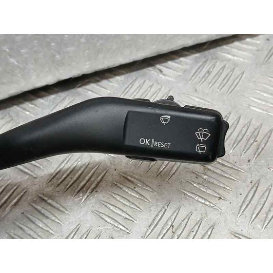 Mando Limpia para Seat Leon (1P1)