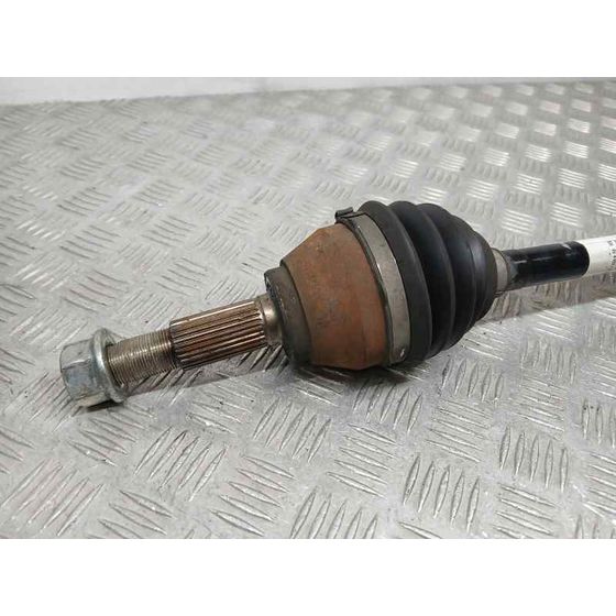 Transmision Delantera Izquierda para Nissan Juke (F15)
