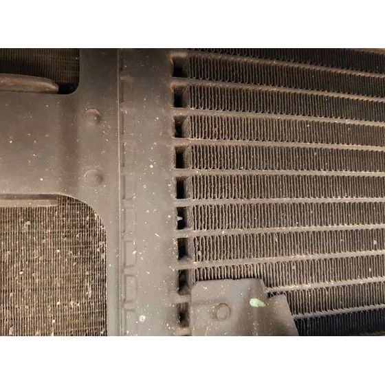 Condensador / Radiador Aire Acondicionado para Volkswagen Polo Berlina (6N2)