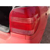 Piloto Trasero Derecho para Volkswagen Polo Berlina (6N2)