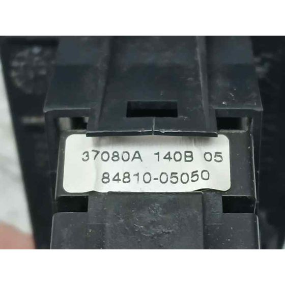 Mando Elevalunas Trasero Izquierdo para Toyota Avensis Berlina (T25)