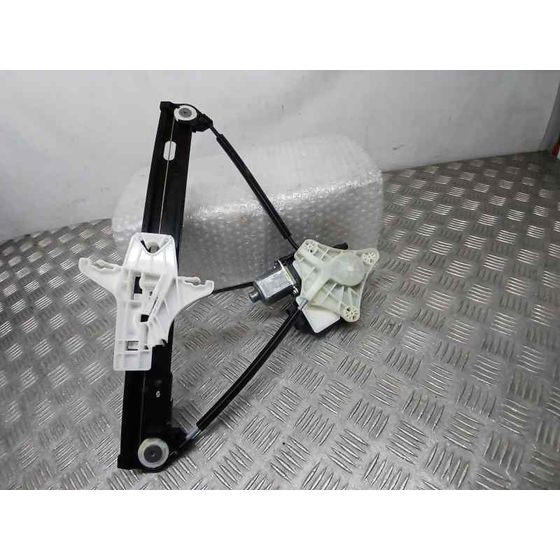 Elevalunas Trasero Derecho para Seat Ibiza (Kj1)