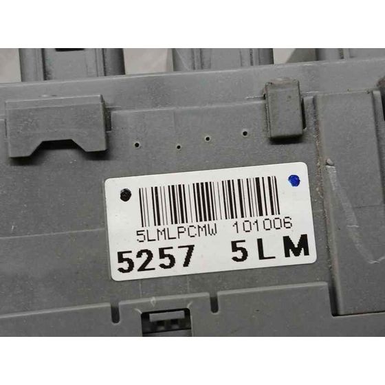 Caja Reles / Fusibles para Honda Cr-V (Re)