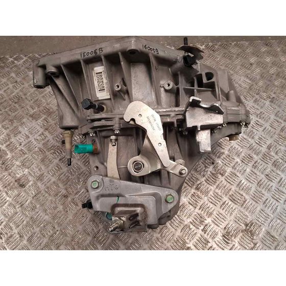 Caja Cambios para Nissan Juke (F15)