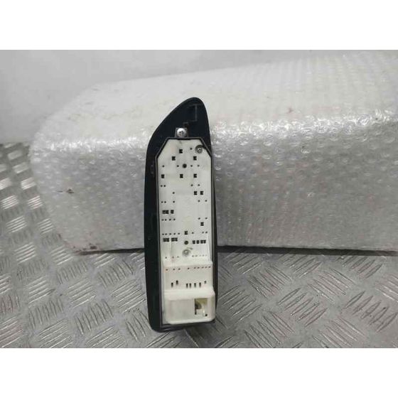 Mando Elevalunas Delantero Izquierdo para Toyota Auris