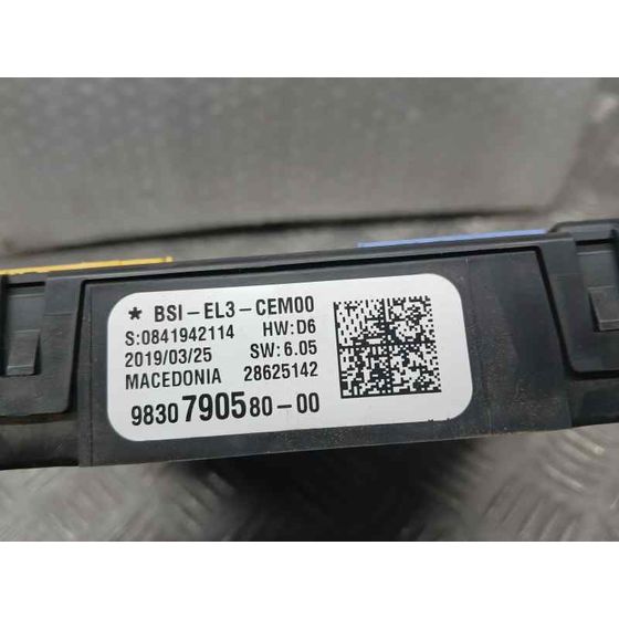 Caja Reles / Fusibles para Peugeot 3008