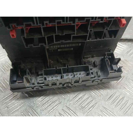 Caja Reles / Fusibles para Volkswagen Caddy Ka/Kb (2K)