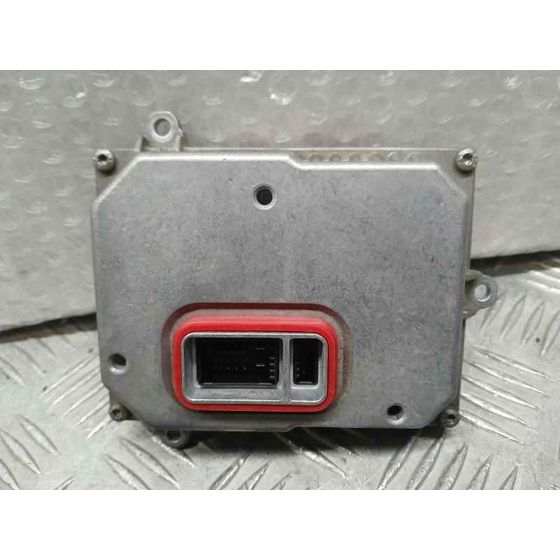 Centralita Faros Xenon para Audi A4 Berlina (8E)