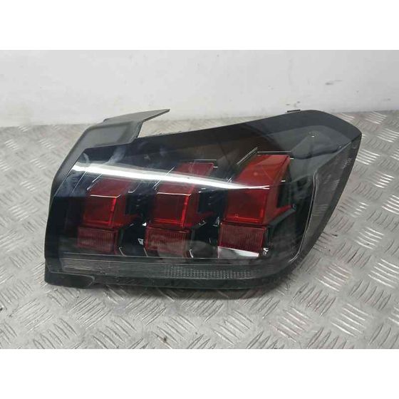 Piloto Trasero Derecho para Peugeot 208 (P2)