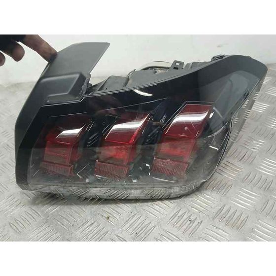 Piloto Trasero Derecho para Peugeot 208 (P2)