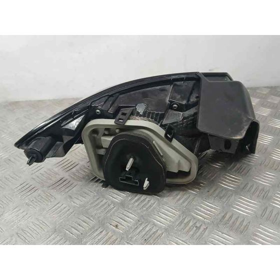 Piloto Trasero Derecho para Peugeot 208 (P2)