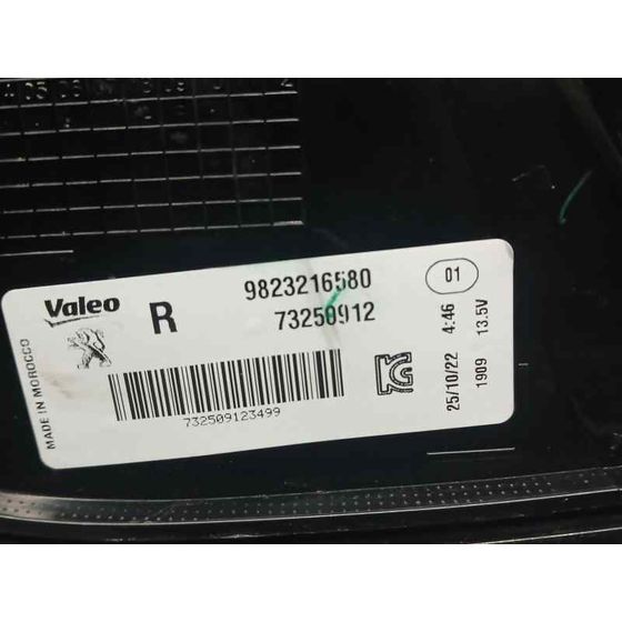 Piloto Trasero Derecho para Peugeot 208 (P2)