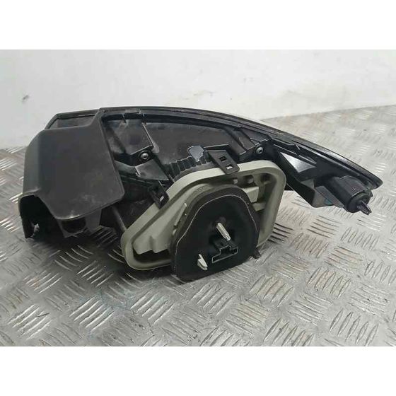 Piloto Trasero Izquierdo para Peugeot 208 (P2)