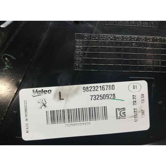 Piloto Trasero Izquierdo para Peugeot 208 (P2)